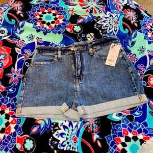 Wild Fable size 6 Jean shorts